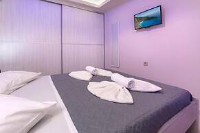 Evia s Apartment - New Apartment In Town - Evia s Apartment - New Apar