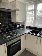 Impeccable 2-bed Apartment in Eastbourne