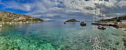 Alpha Villa - Alpha Villa