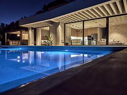 Alpha Villa - Alpha Villa