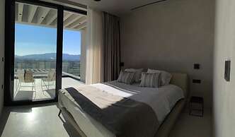 Alpha Villa - Alpha Villa