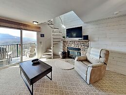 Deer Ridge Mountain Resort by JMR