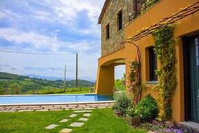 Wonderful Private Villa With Pool in Riparbella