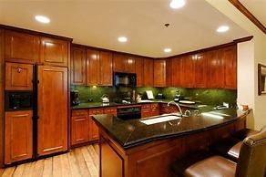 Aspen Ritz-carlton 2 Bedroom Ski In, Ski Out Residence