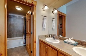 Charming Condo Nestled in the East Keystone Resort Neighborhood, Shutt