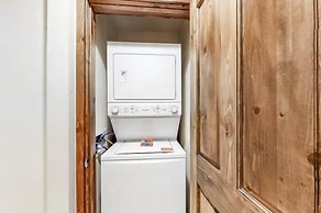 3 Bedroom Townhome in Downtown Breckenridge, off Main Street With Pool