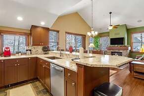 3 Bedroom Townhome in Downtown Breckenridge, off Main Street With Pool