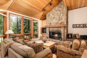 Luxury Ski in, Ski out 2 Bedroom Colorado Vacation Rental Steps From t