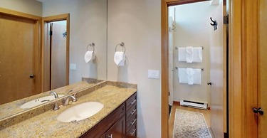 2 Bedroom Cascade Village Condo at the Base of Vail Mountain