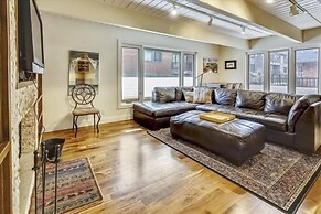 Exclusive 2 Bedroom Mountain Vacation Rental in the Heart of Downtown 