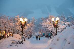 Exclusive 2 Bedroom Mountain Vacation Rental in the Heart of Downtown 