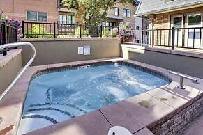 Exclusive 2 Bedroom Mountain Vacation Rental in the Heart of Downtown 