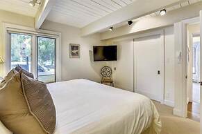 Exclusive 2 Bedroom Mountain Vacation Rental in the Heart of Downtown 