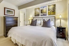 Exclusive 2 Bedroom Mountain Vacation Rental in the Heart of Downtown 