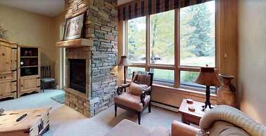 3 Bedroom Residence in Cascade Village Next to Chair Lift 20 and Shutt