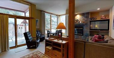 2 Bedroom Platinum Condo Near Chairlift in Cascade Village With Pool a