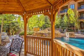 Beautiful 3 Bedroom Mountain Condo in River Run Village With Hot Tub A
