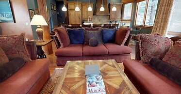 4 Bedroom Luxury Private Home in Vail's Cascade Village With Mountain 