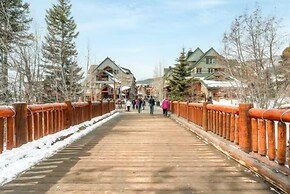 Lakeside Village 3 Bedroom Townhome at The Seasons in Keystone