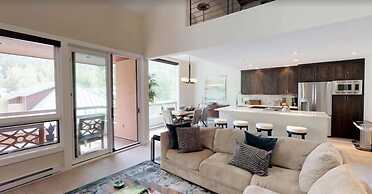 Modern 3 Bedroom Luxury Rental in Cascade Village With Shuttle to Vail