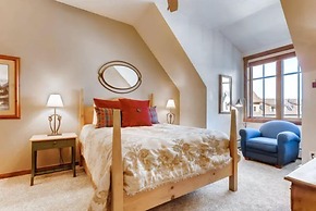 Downtown Breckenridge 2 Bedroom Condo - Steps to Lifts and Main Street