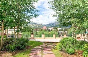 Downtown Breckenridge 2 Bedroom Condo - Steps to Lifts and Main Street