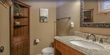 Family-friendly 3 Bedroom Vacation Rental in West Keystone Resort Alon