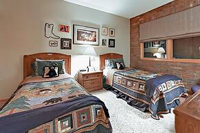 Family-friendly 3 Bedroom Vacation Rental in West Keystone Resort Alon