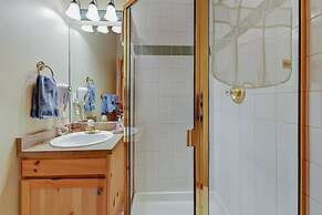 Family-friendly 3 Bedroom Vacation Rental in West Keystone Resort Alon