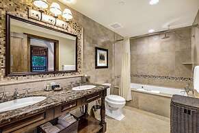 Aspen Mountain Residences, 2 Bedroom Luxury Residence Club Condo