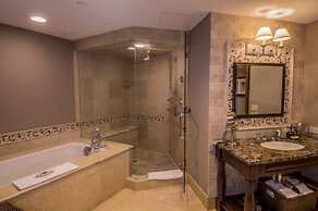 Aspen Mountain Residences, 2 Bedroom Luxury Residence Club Condo