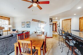 Perfectly Placed 2 Bedroom Vacation Rental in Historic Downtown Brecke