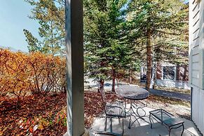 Perfectly Placed 2 Bedroom Vacation Rental in Historic Downtown Brecke