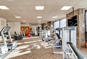 Perfectly Placed 2 Bedroom Vacation Rental in Historic Downtown Brecke