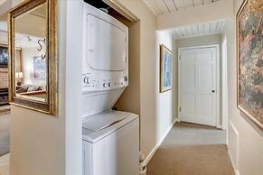 2 Bedroom Condo in Downtown Aspen, Just One Block to Silver Queen Gond