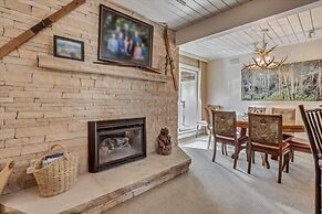 2 Bedroom Condo in Downtown Aspen, Just One Block to Silver Queen Gond