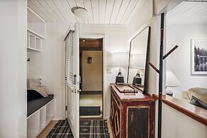 2 Bedroom Condo in Downtown Aspen, Just One Block to Silver Queen Gond