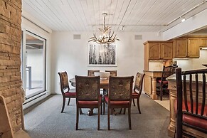 2 Bedroom Condo in Downtown Aspen, Just One Block to Silver Queen Gond