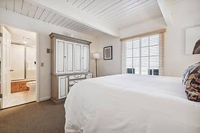 2 Bedroom Condo in Downtown Aspen, Just One Block to Silver Queen Gond