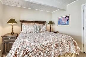 2 Bedroom Condo in Downtown Aspen, Just One Block to Silver Queen Gond