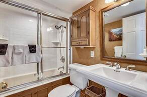 2 Bedroom Condo in Downtown Aspen, Just One Block to Silver Queen Gond