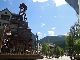 River Run Village 1 Bedroom Renovated Condo at Silvermill Lodge