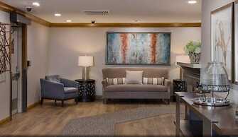 3 Bedroom Condo at Boutique Resort With Hot Tub Access and Within Walk