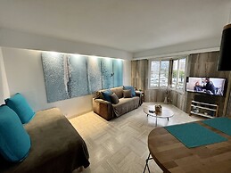 Studio moderne - Port de Mandelieu - Proche Mer -