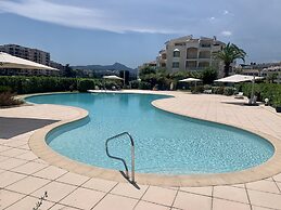 Studio moderne - Port de Mandelieu - Proche Mer -