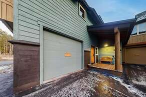 4 Bedroom Townhome in East Keystone Along Shuttle Route to River Run V
