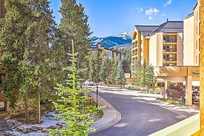 Luxury 4 Bedroom Penthouse Rental off Main Street Within Walking Dista