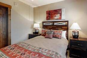 Luxury 4 Bedroom Penthouse Rental off Main Street Within Walking Dista