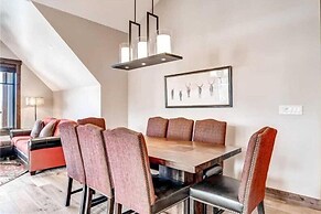 Luxury 4 Bedroom Penthouse Rental off Main Street Within Walking Dista