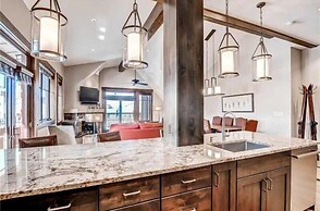 Luxury 4 Bedroom Penthouse Rental off Main Street Within Walking Dista